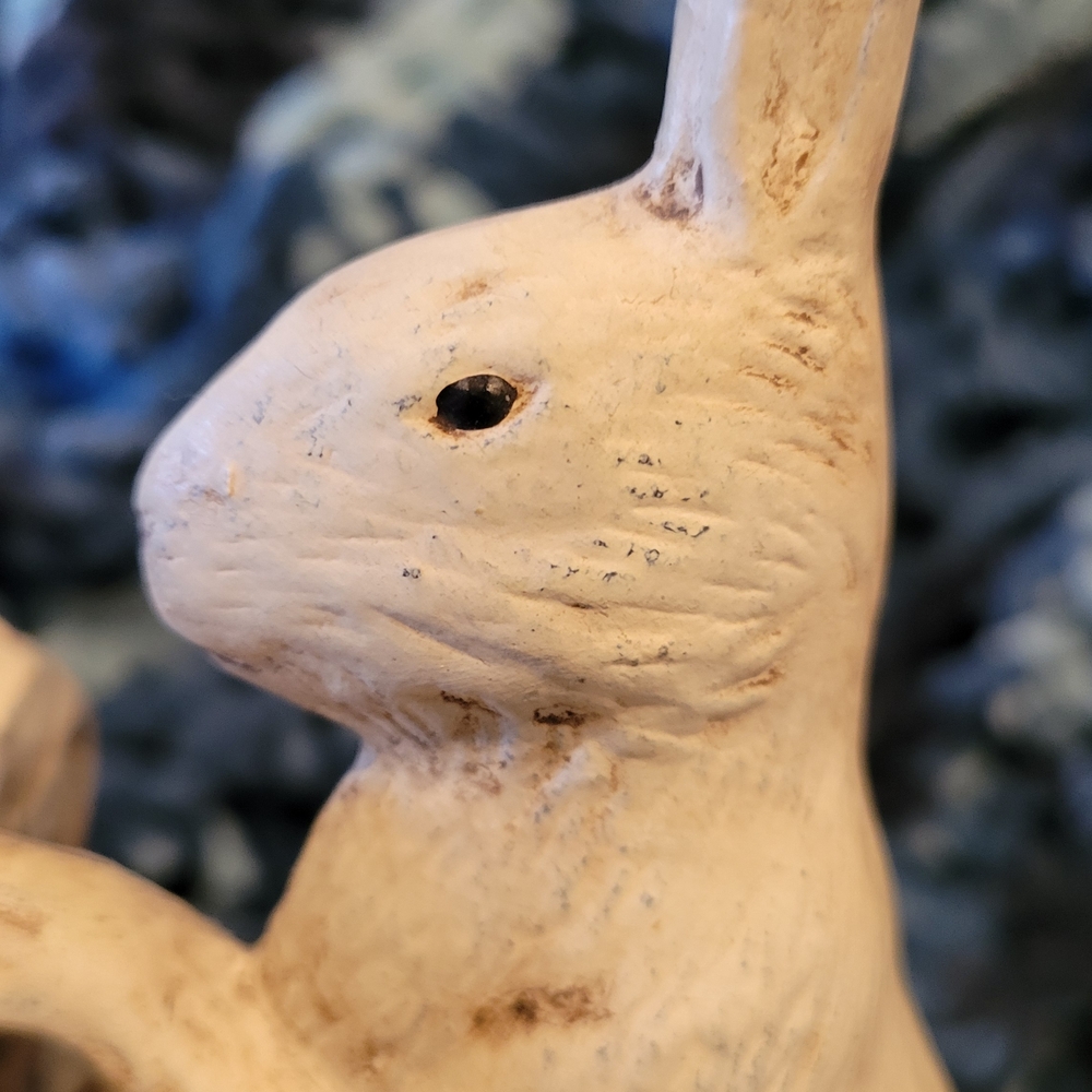 Charming Cream Rabbit Bookends. Cast Iron - Picture 4 of 6